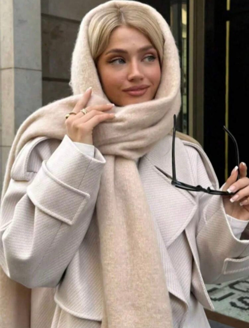 Beige scarf