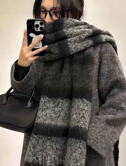 Black & grey scarf